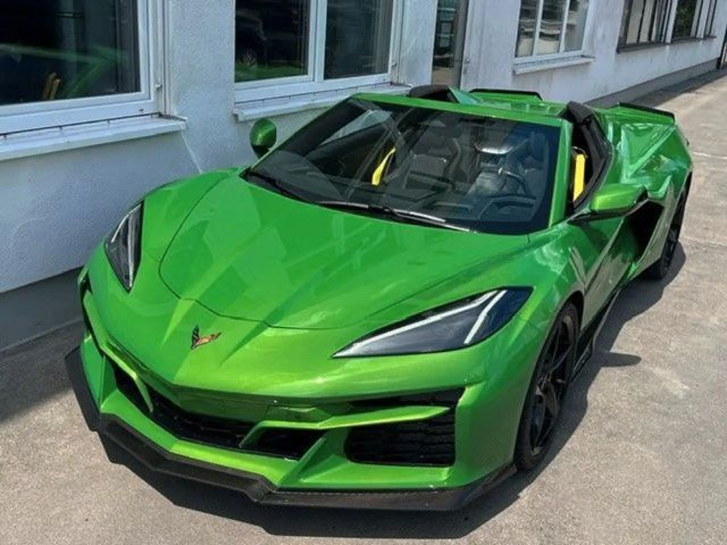 Corvette C8