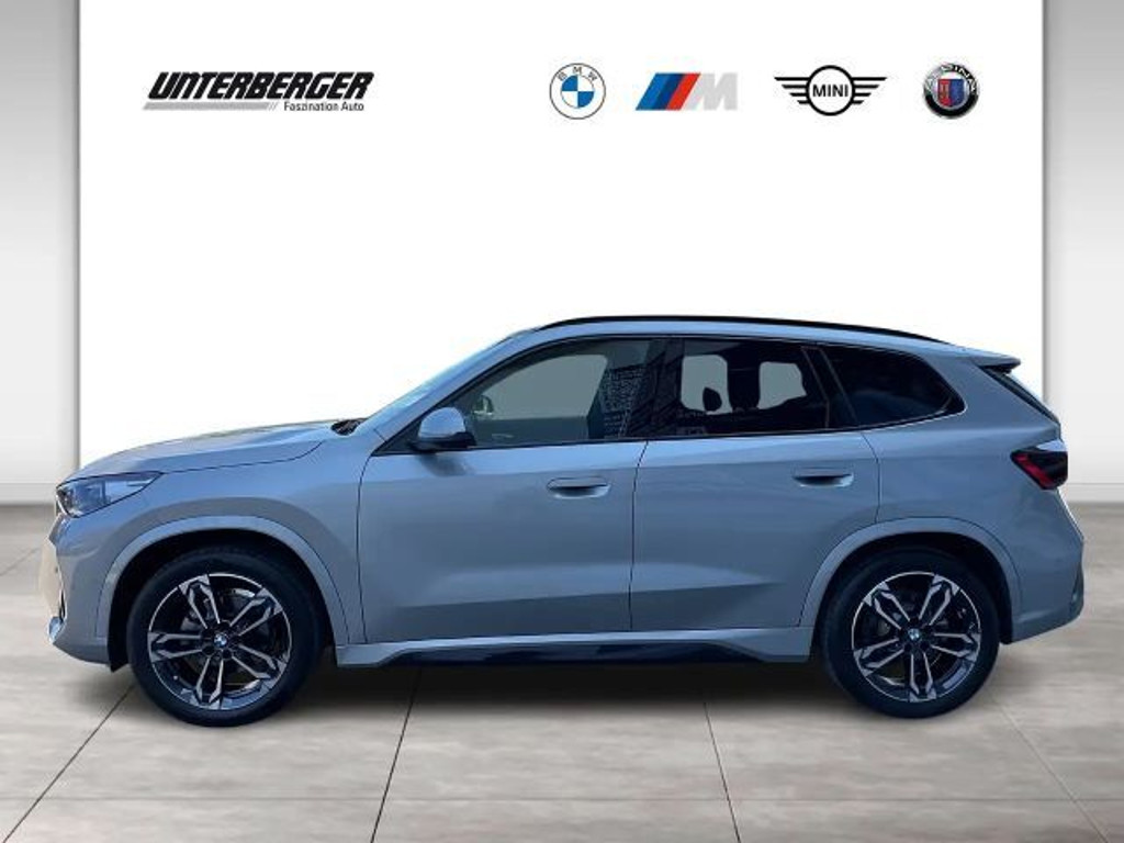 BMW iX1