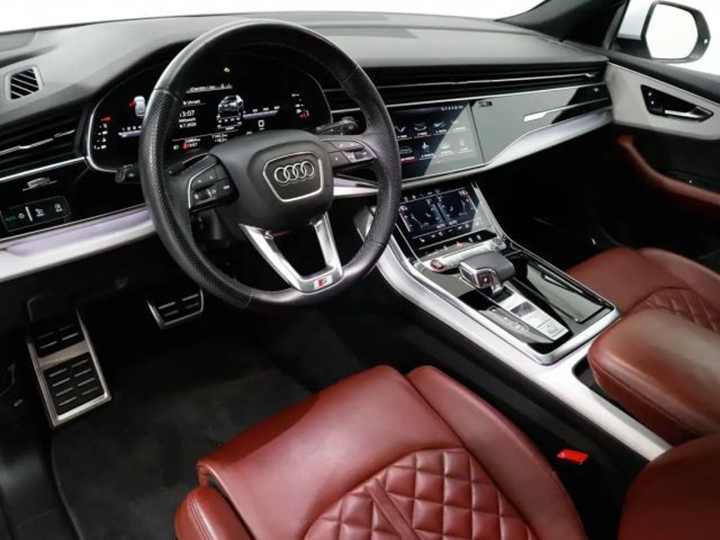 Audi SQ8