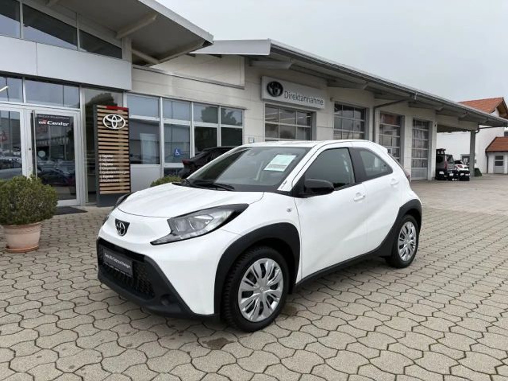 Toyota Aygo X Business Hatchback S-CVT