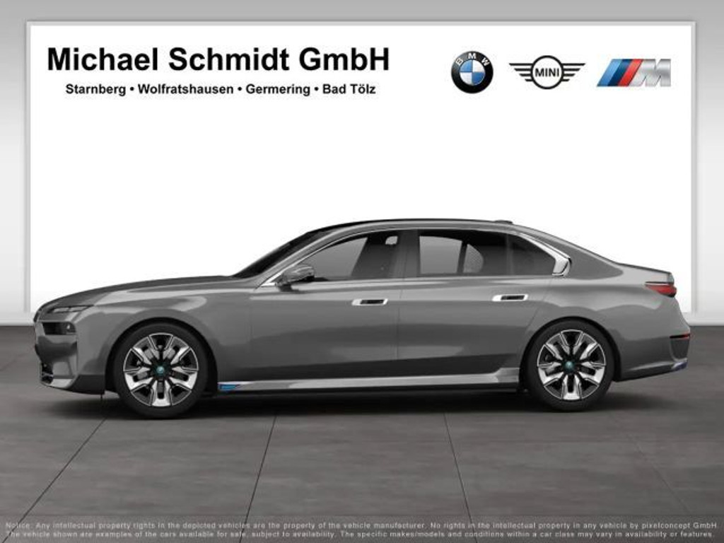 BMW i7