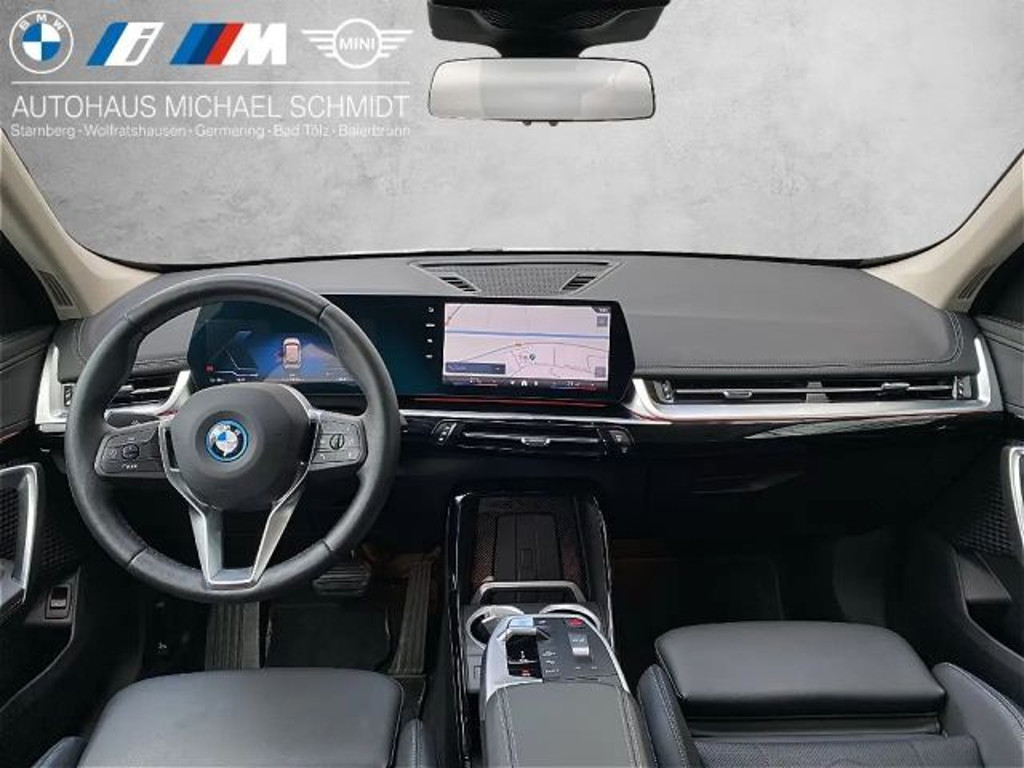 BMW iX1