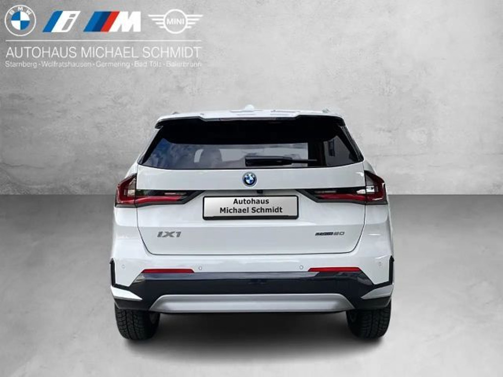 BMW iX1
