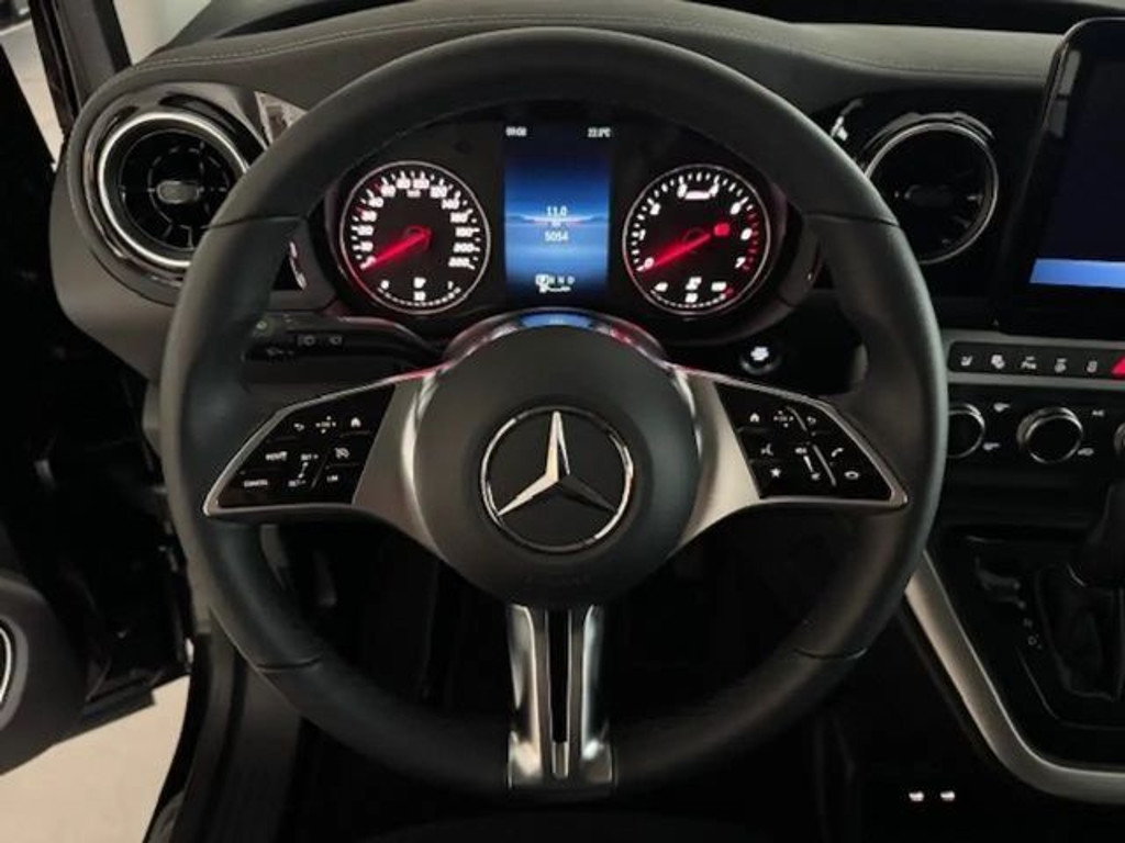 Mercedes-Benz T 180