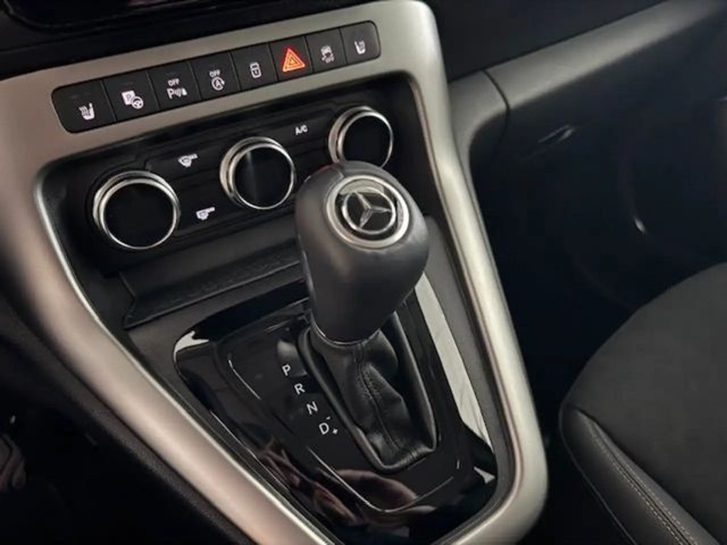 Mercedes-Benz T 180
