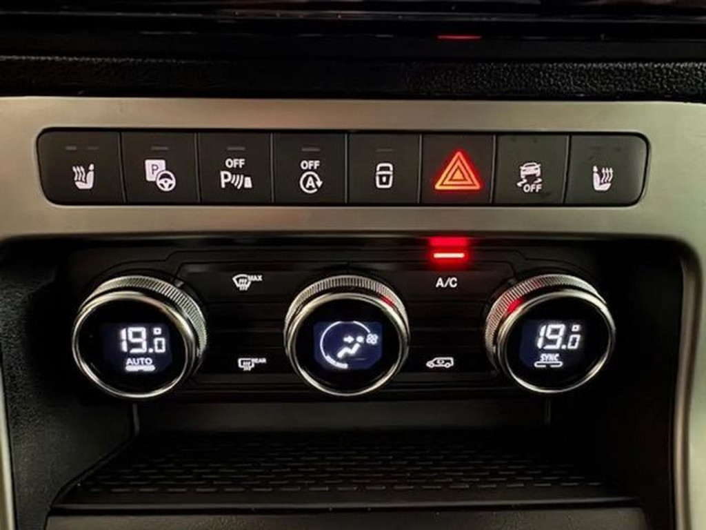 Mercedes-Benz T 180