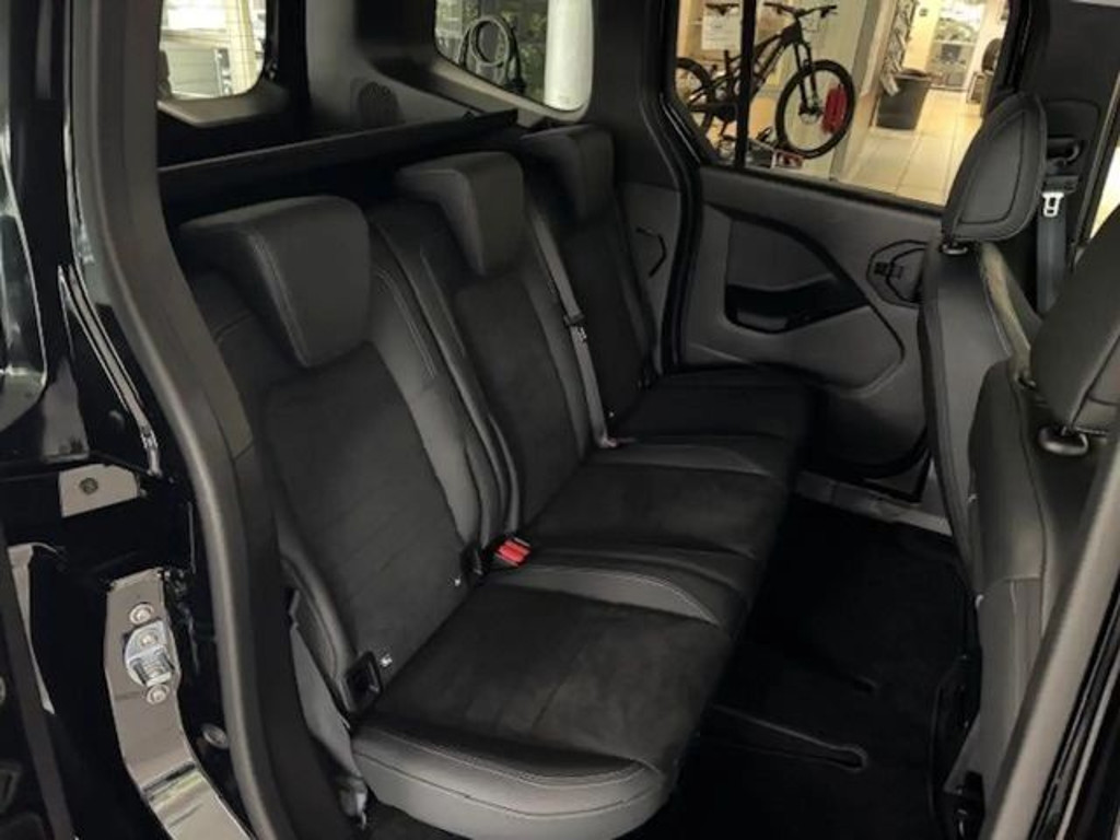 Mercedes-Benz T 180