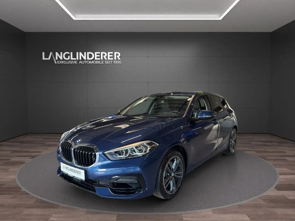 BMW 1 Serie 120 Sport Line Sedan 120i 5-deurs