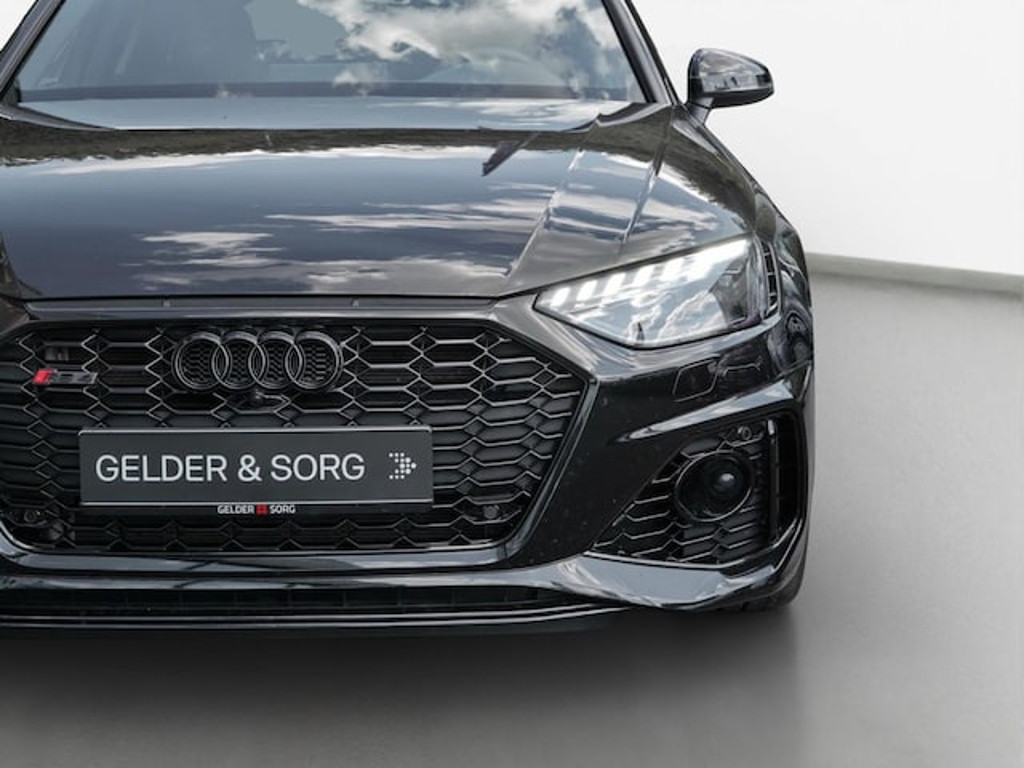 Audi RS4