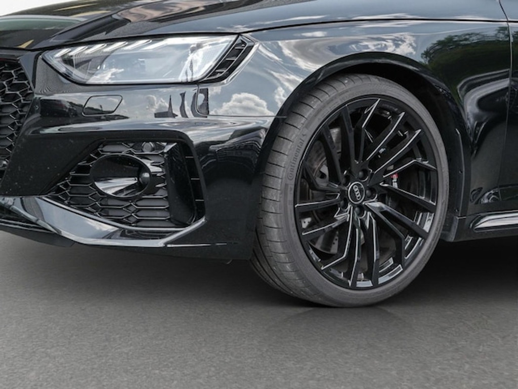 Audi RS4