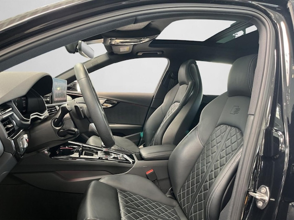 Audi S4