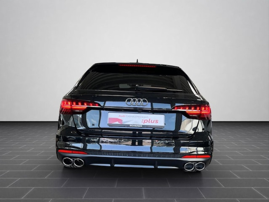 Audi S4
