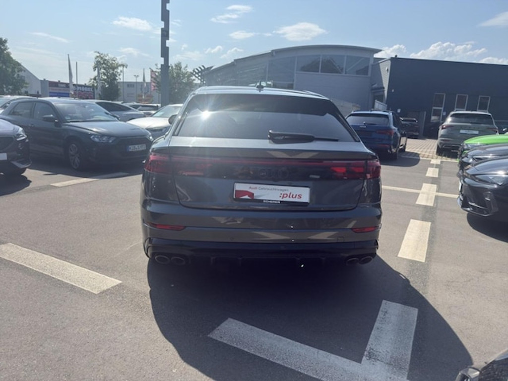Audi SQ8