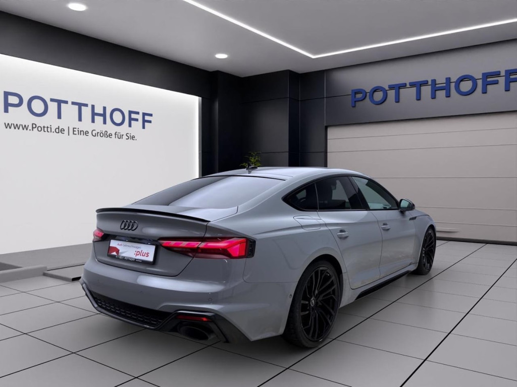 Audi RS5