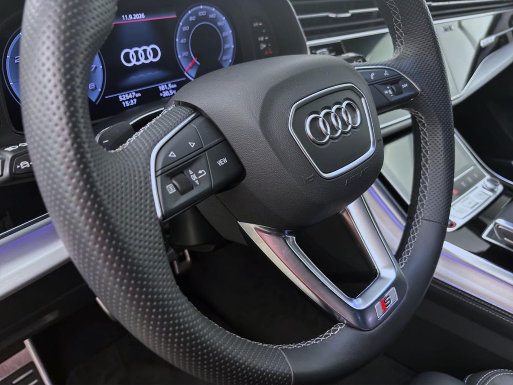 Audi SQ8