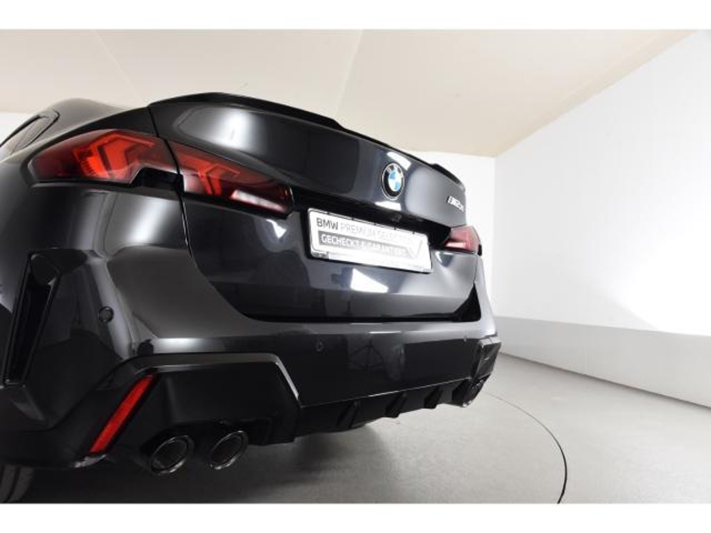 BMW M235