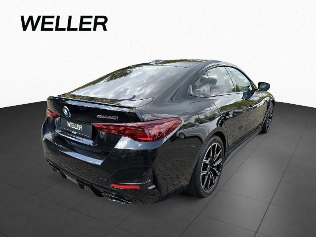 BMW M440