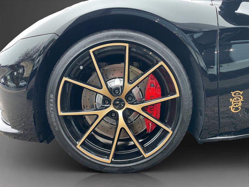 Lotus Emira