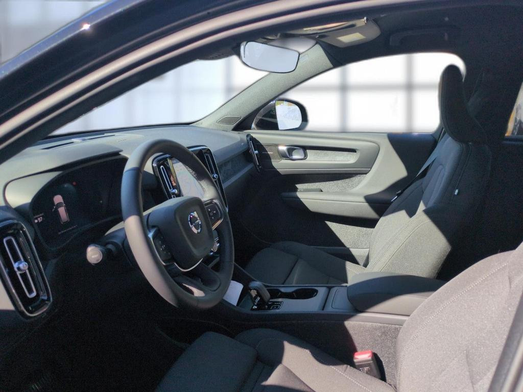 Volvo EX40