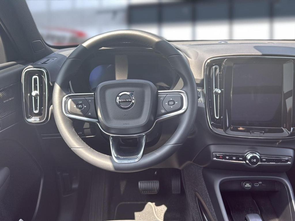 Volvo EX40