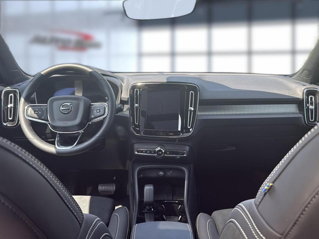 Volvo EX40