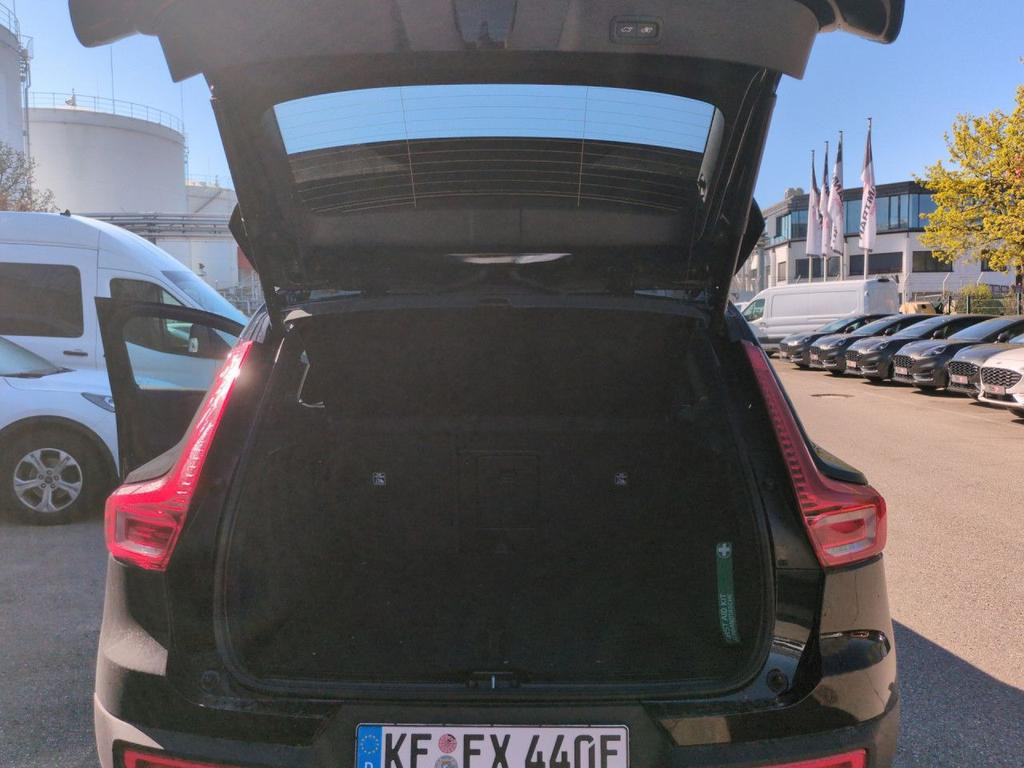 Volvo EX40
