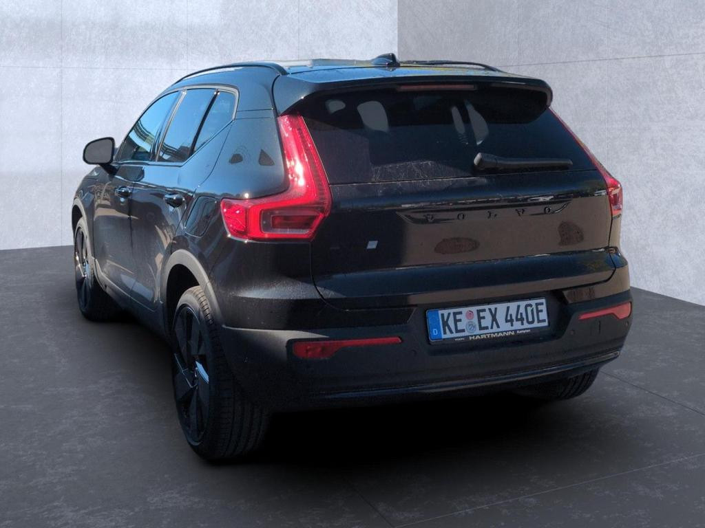 Volvo EX40