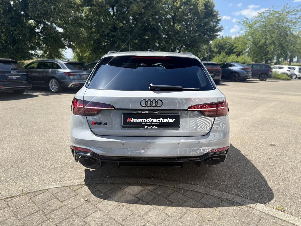 Audi RS4