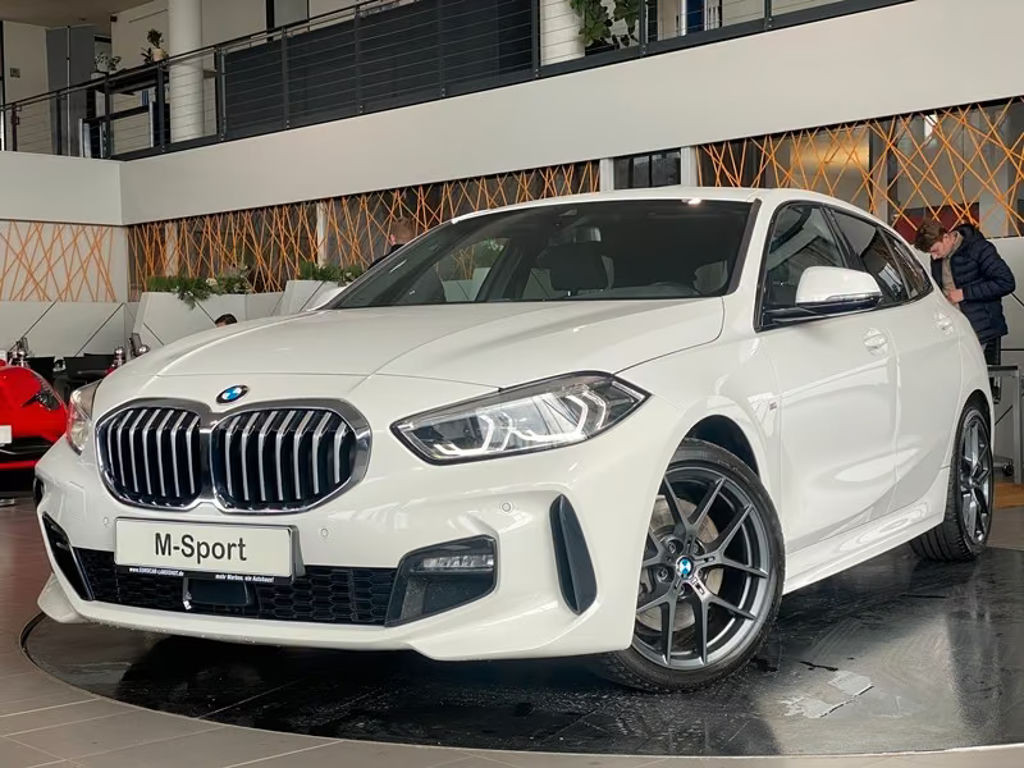 BMW 1 Serie 120 M-Sport Sedan 120d