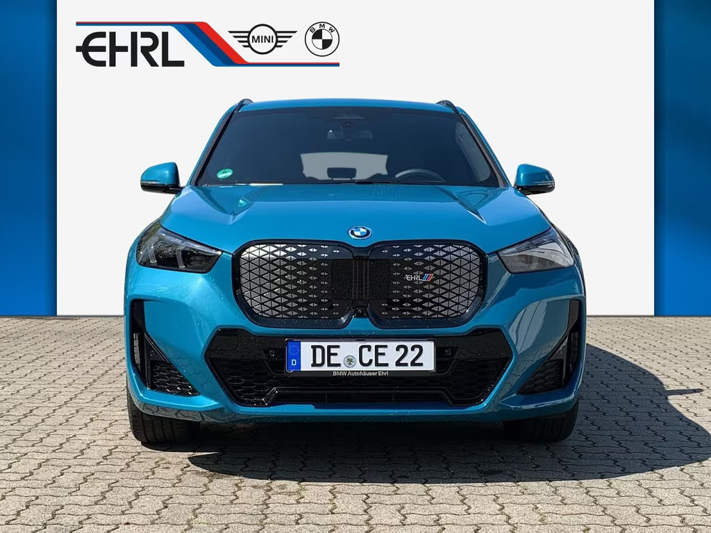 BMW iX1