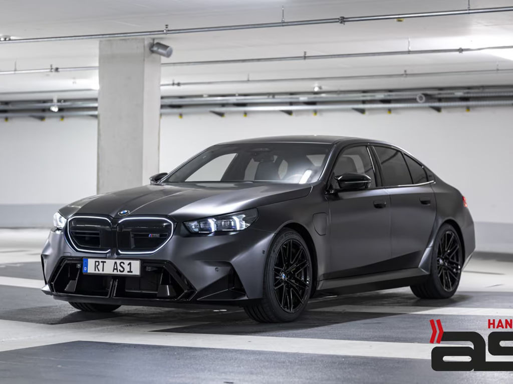 BMW M5 Sedan