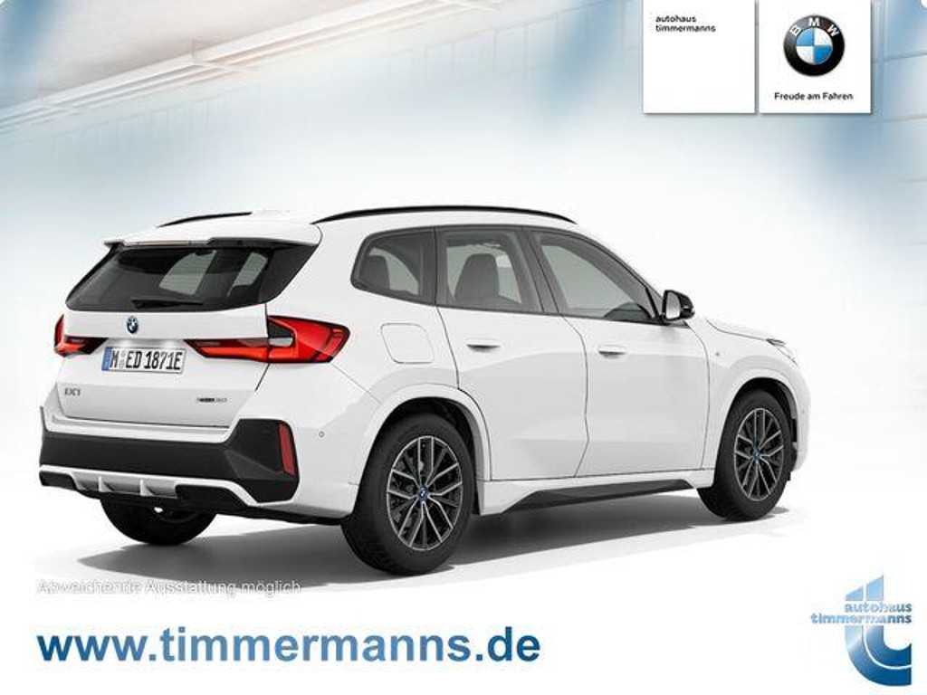 BMW iX1