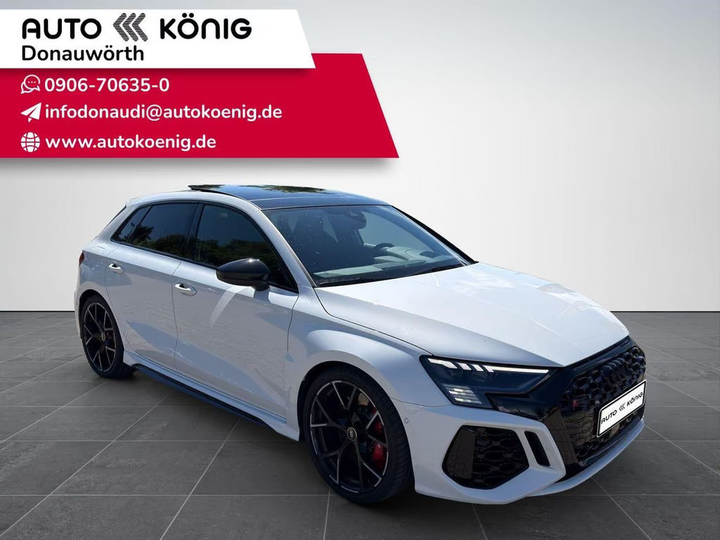Audi RS3 Sportback Sedan Quattro