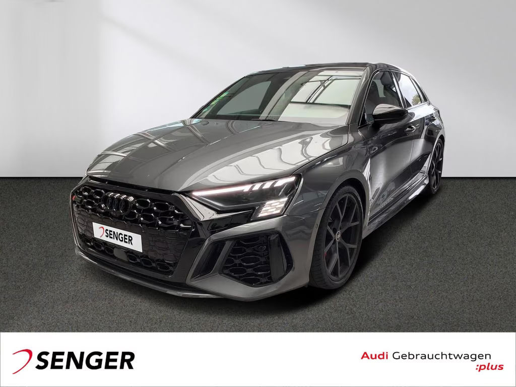 Audi RS3 Sportback Sedan Quattro S-Tronic