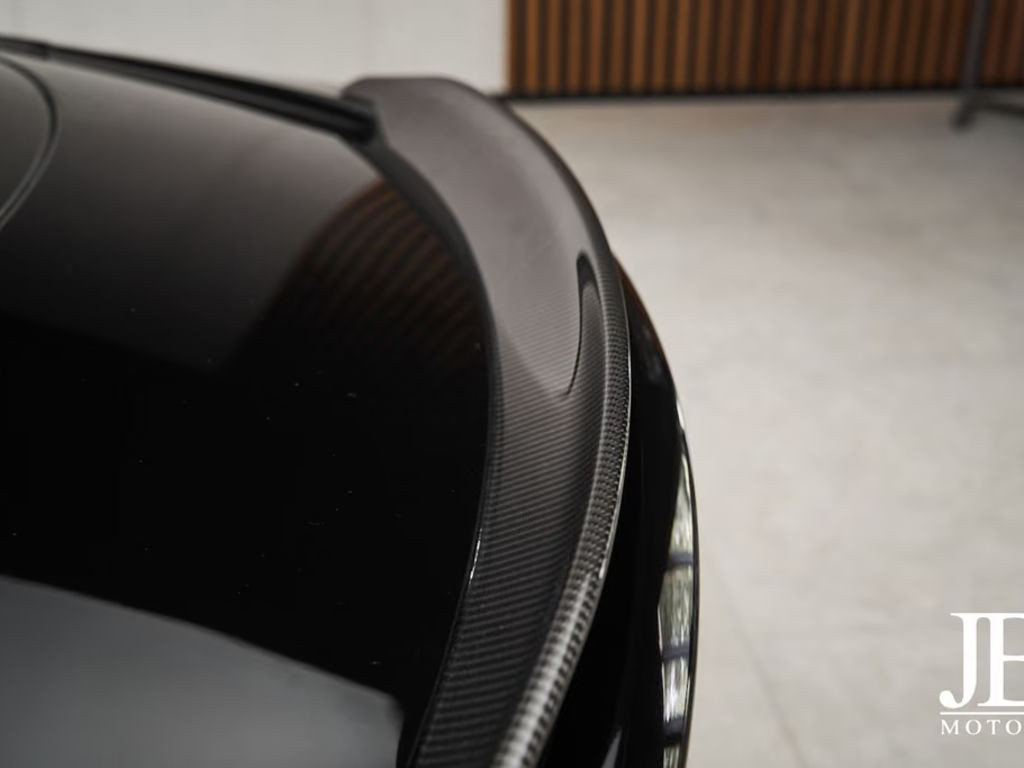 Aston Martin DBS