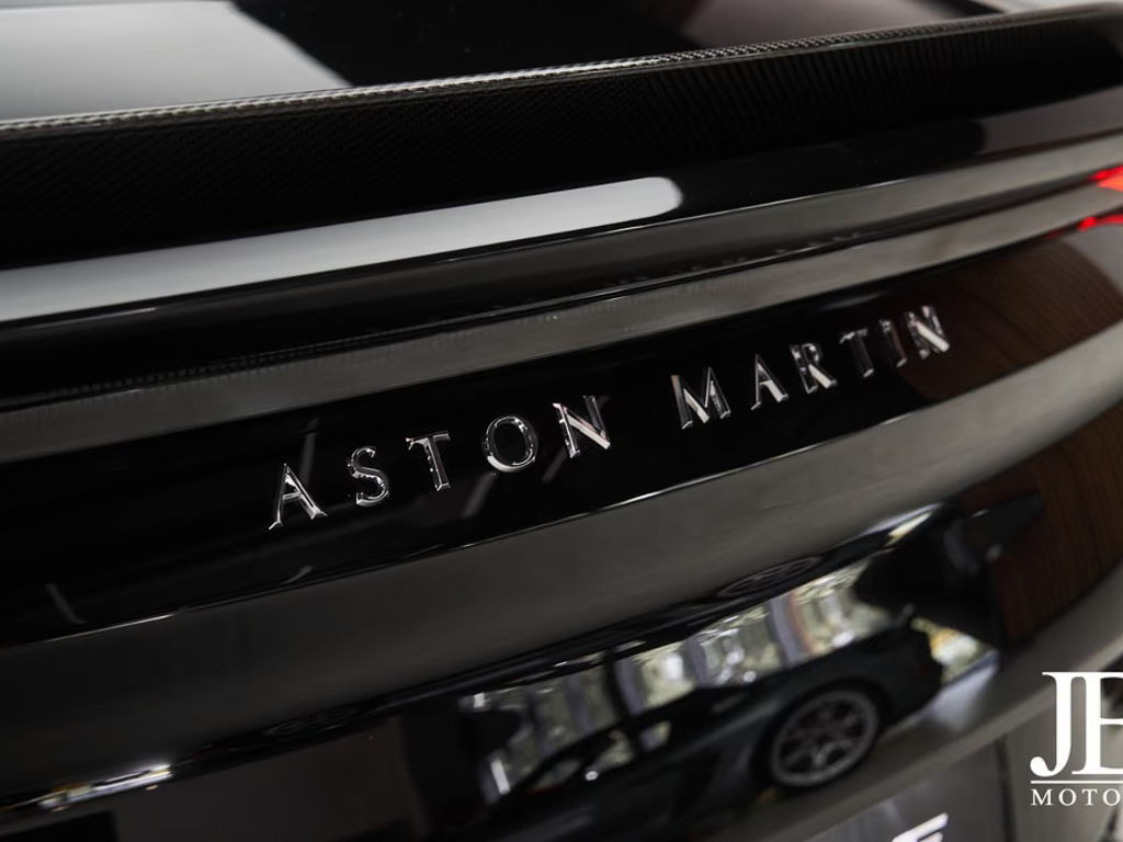 Aston Martin DBS