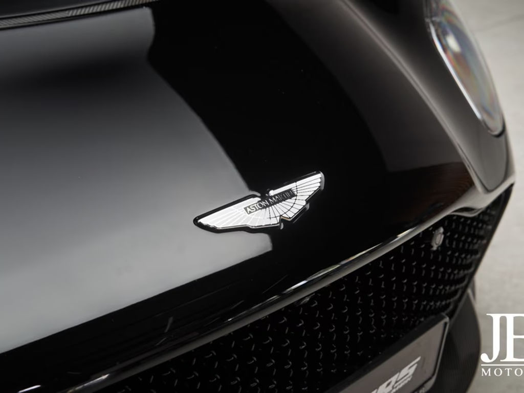 Aston Martin DBS