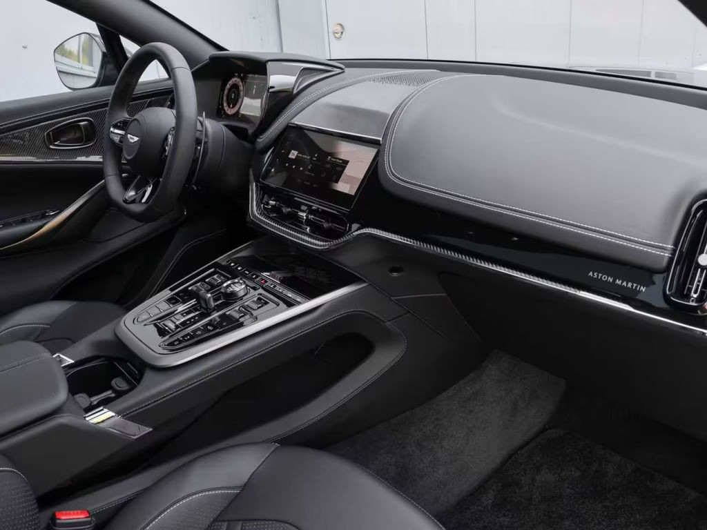 Aston Martin DBX
