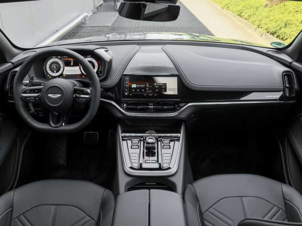 Aston Martin DBX