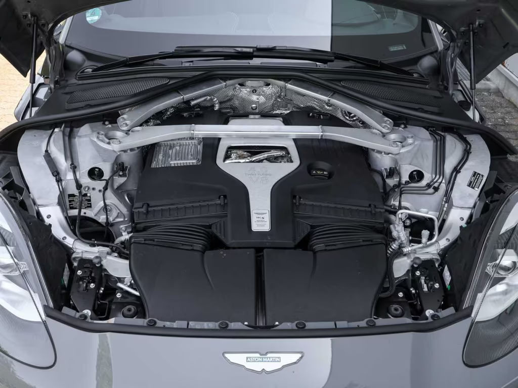 Aston Martin DBX