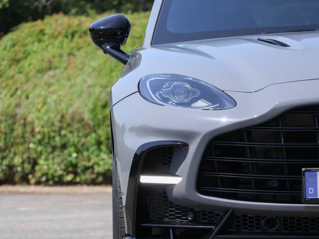 Aston Martin DBX
