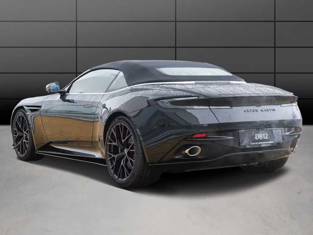 Aston Martin DB12