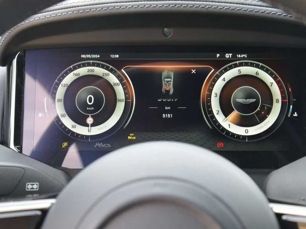 Aston Martin DB12