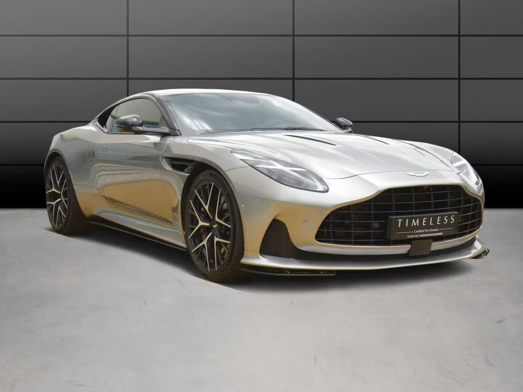 Aston Martin DB12
