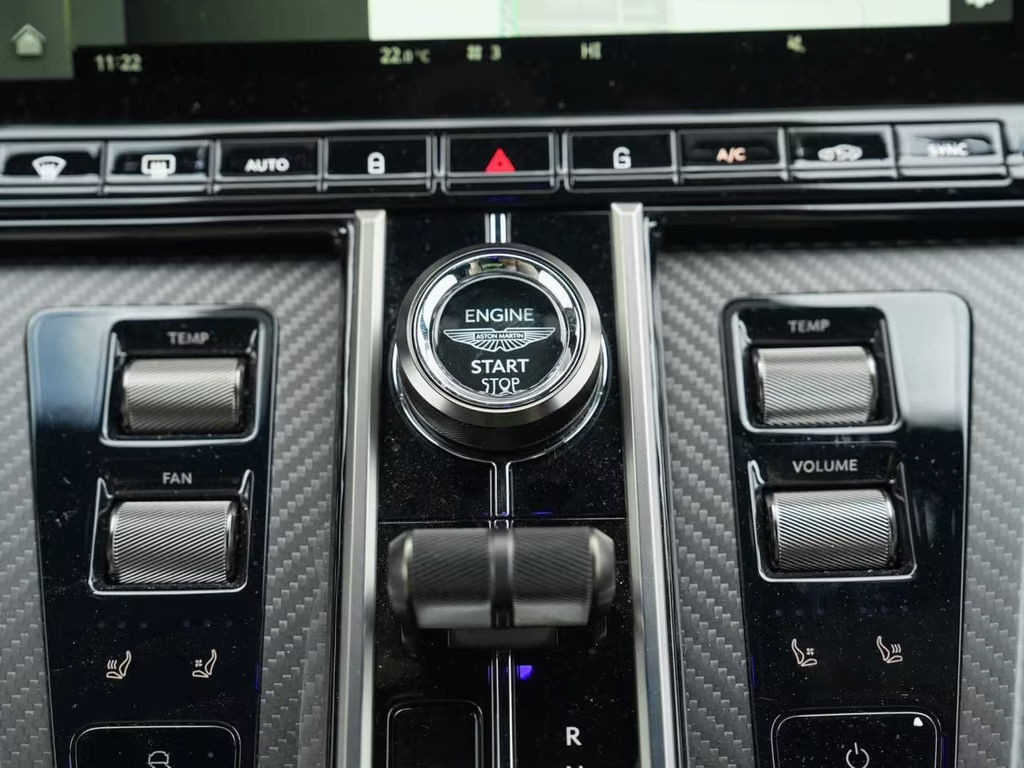 Aston Martin V8 Vantage