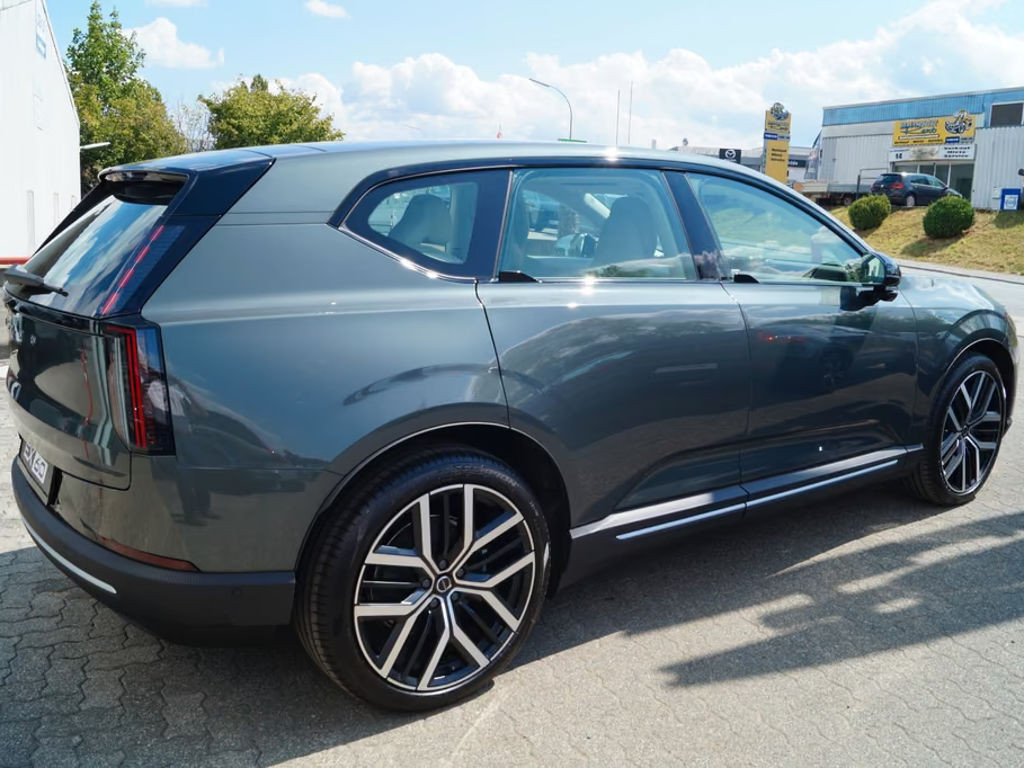 Volvo EX60