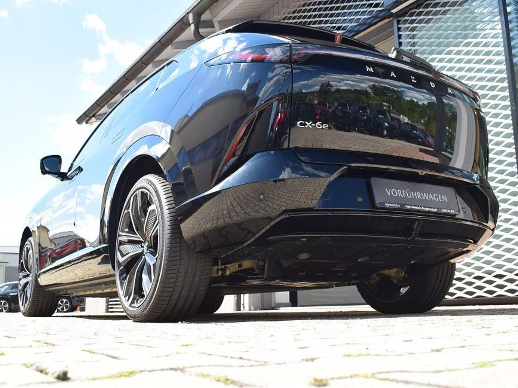 Mazda CX-6e