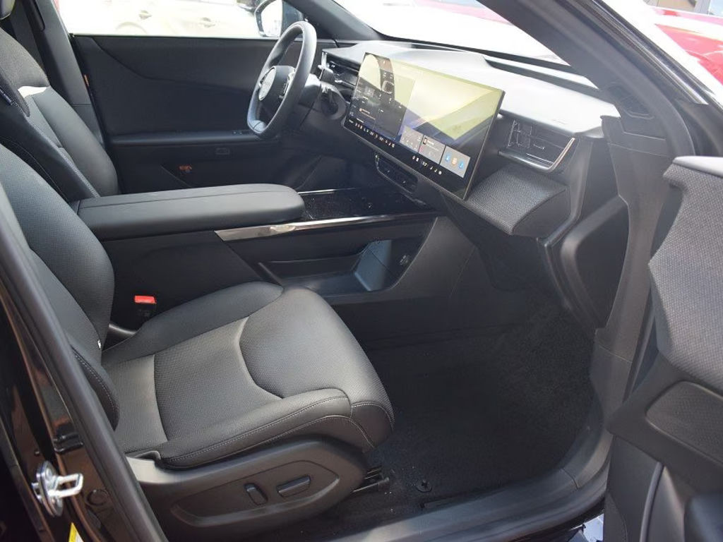 Mazda CX-6e