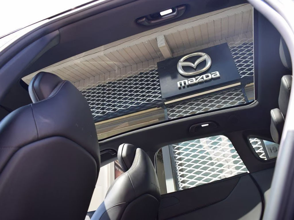 Mazda CX-6e