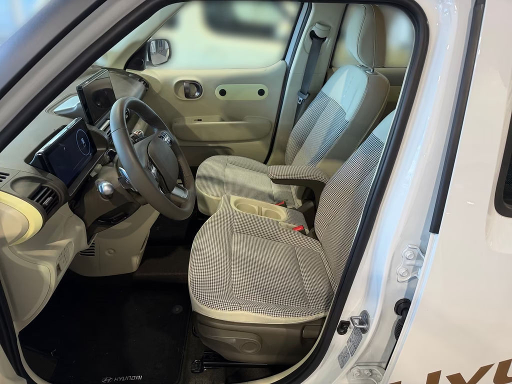 Hyundai INSTER